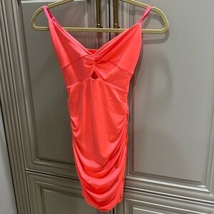 Omg adorable Katie J dress in XS. The color is gorgeous. Look at the pictures.